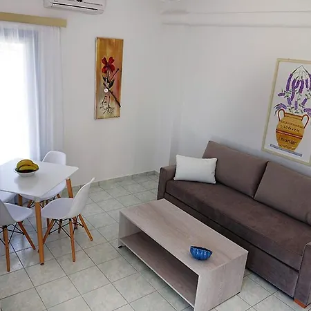 Apartment Flora Drios